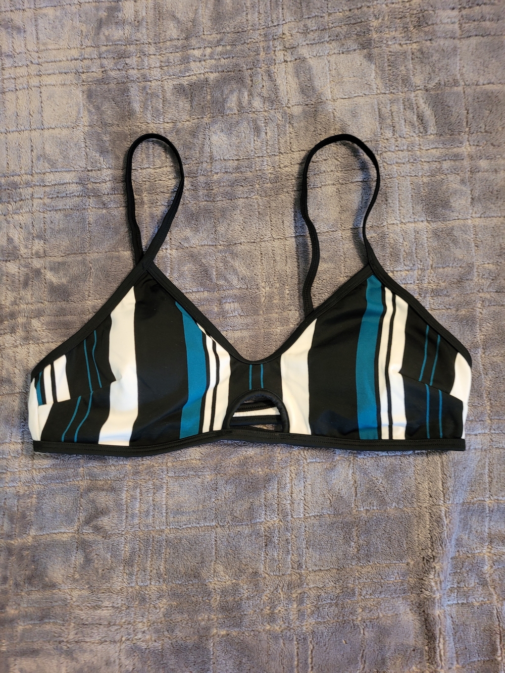 Cupshe Black, Teal & White Striped Scoop Bikini Top